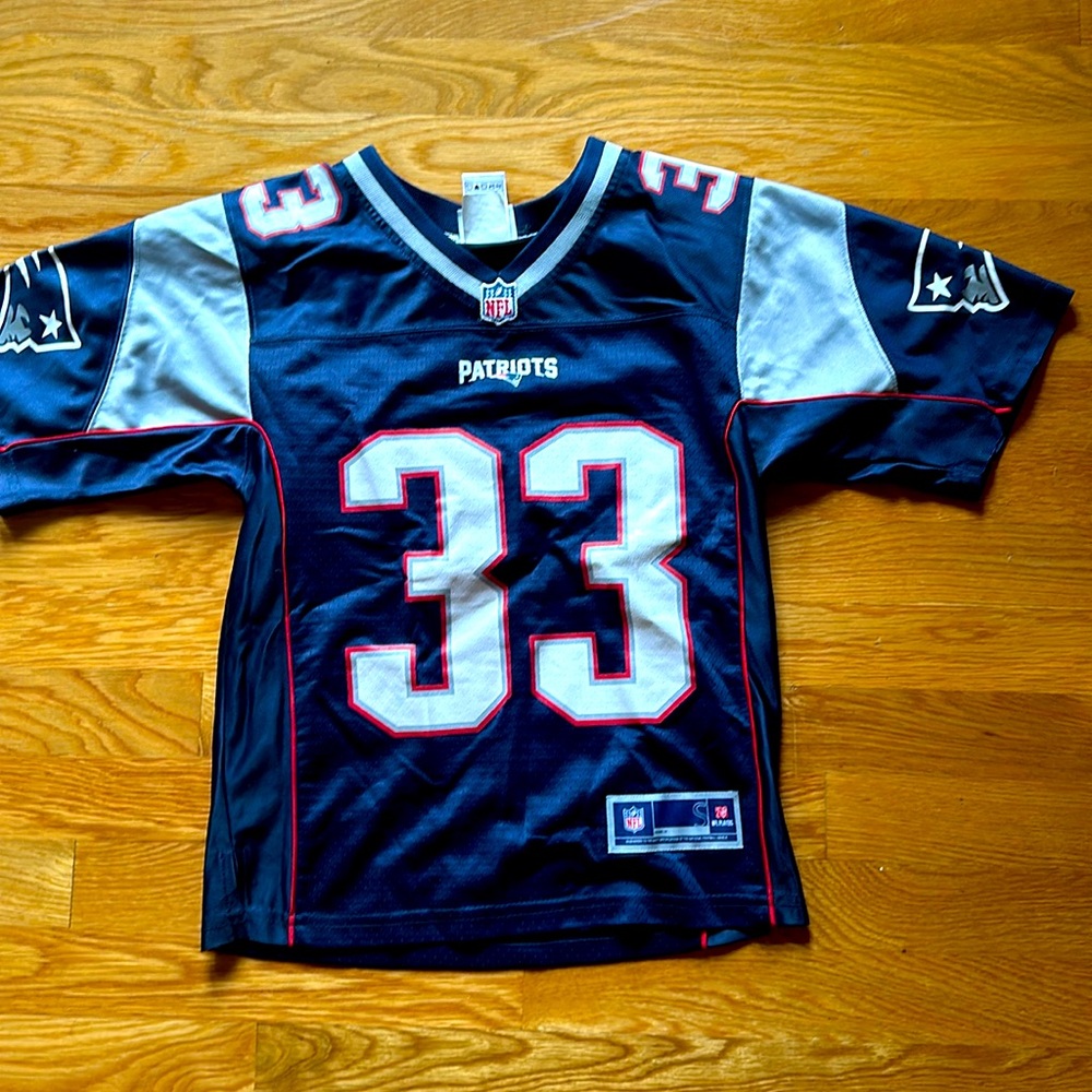 New England Patriots number 33 LEWIS jersey size small kids